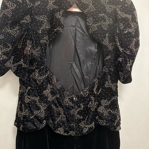 SCOTT MCCLINTOCK black and gold velvet bow print  vintage dress Sz 12p deadstock - Picture 5 of 8